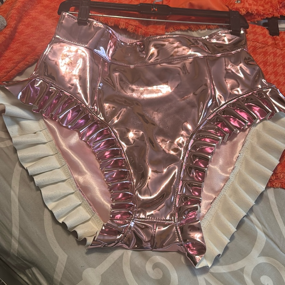 Char metallic cheeky shorts